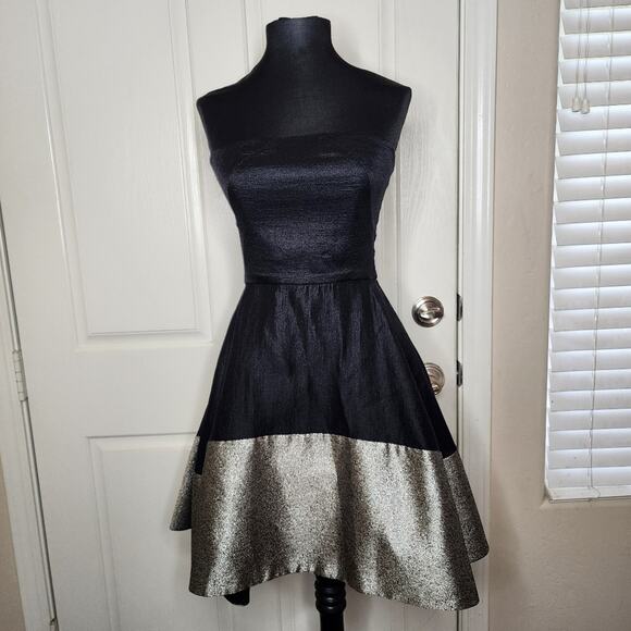 Black Halo EVE Clarkson Cocktail Dress | Black and Gold | Size 0 - Picture 5 of 9